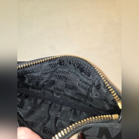 Michael Kors Cosmetic Bag/ Pouch - Picture 12 of 16